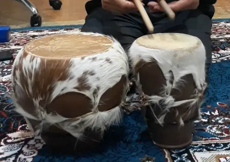 ساز کوبه ای نقاره یا ۲سر کتن|سازهای سنتی|قائم‌شهر, |دیوار