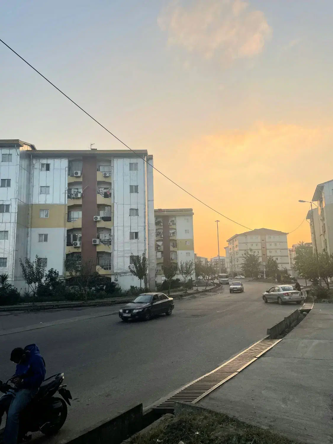 مسکن مهر،۷۵متری،خوش نقشه،بدون دیوار مشترک|فروش آپارتمان|رشت, کوی مهر|دیوار