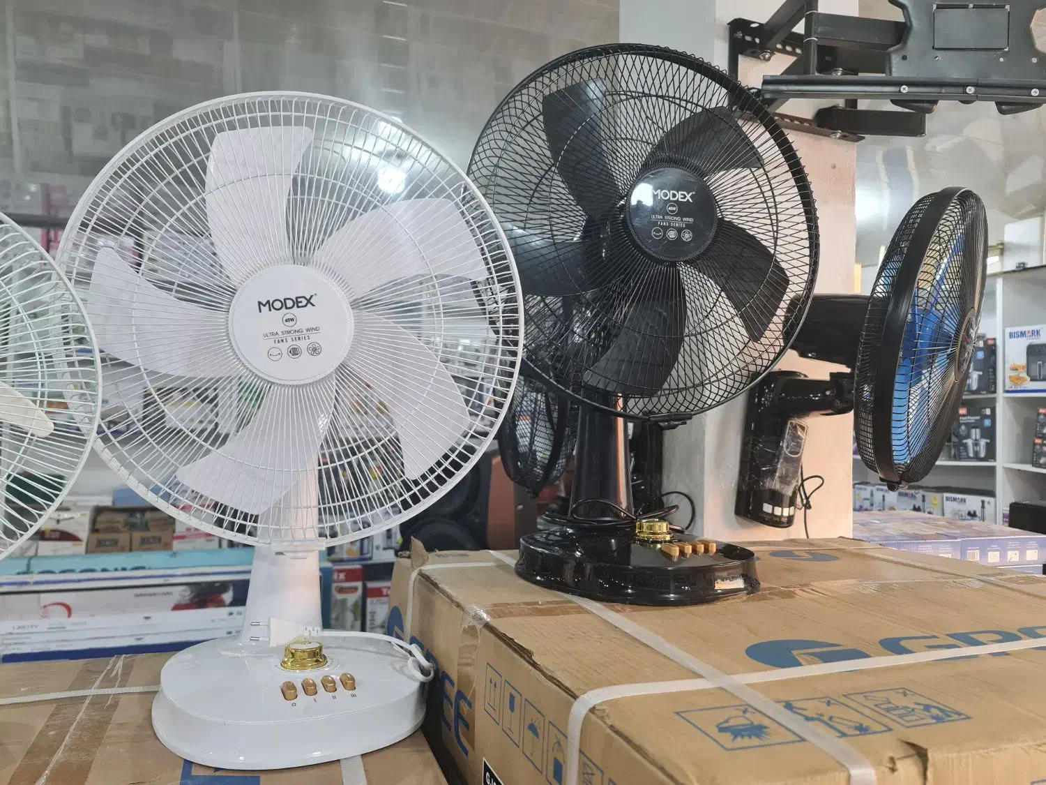 پنکه رومیزی|پنکه و تصفیه‌کنندهٔ هوا|قشم, |دیوار