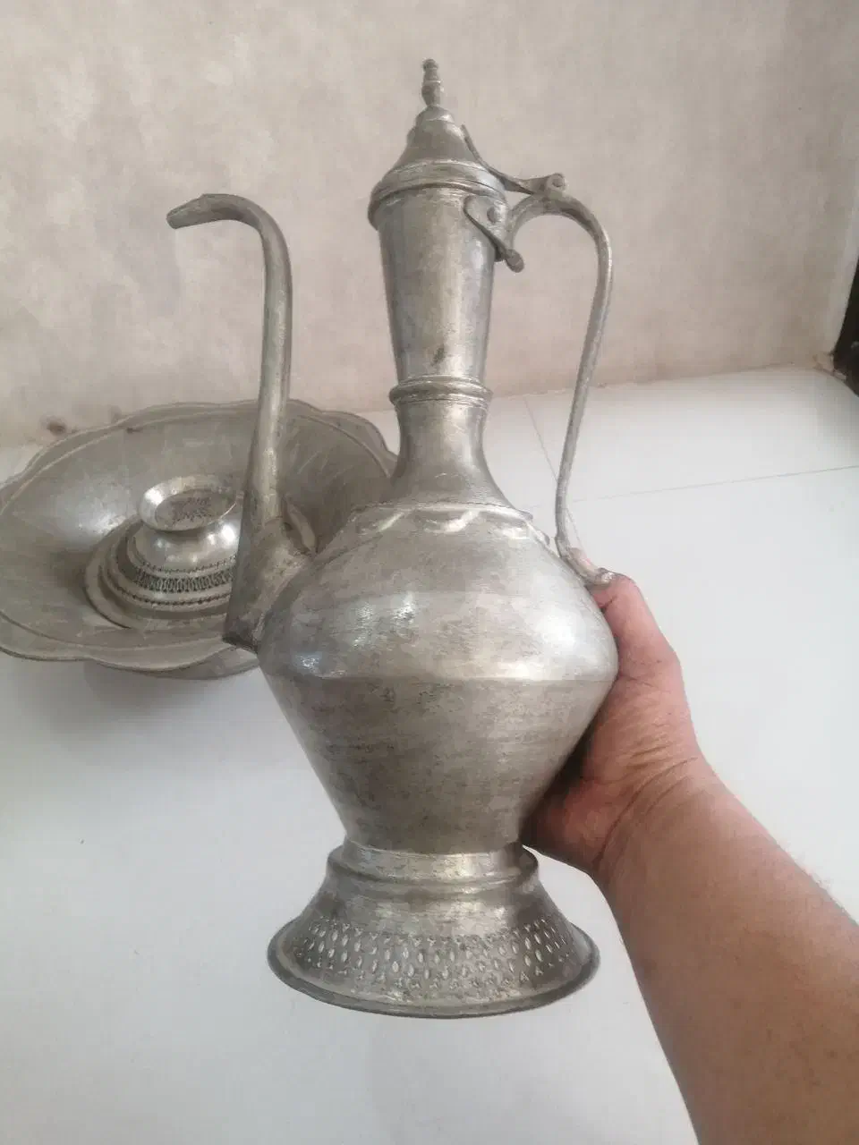آفتابه لگن مسی قدیمی|صنایع دستی و سایر لوازم تزئینی|قم, انسجام|دیوار