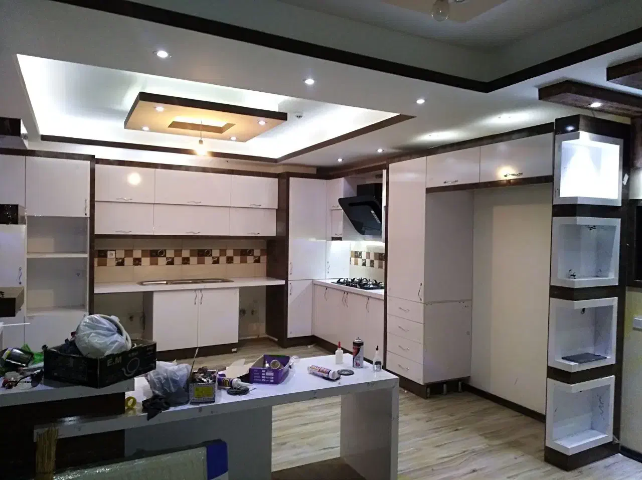 استخدام خانم منشی و مدلینگ در مزون خیاطی ابوریحان|استخدام هنری و رسانه|تبریز, |دیوار