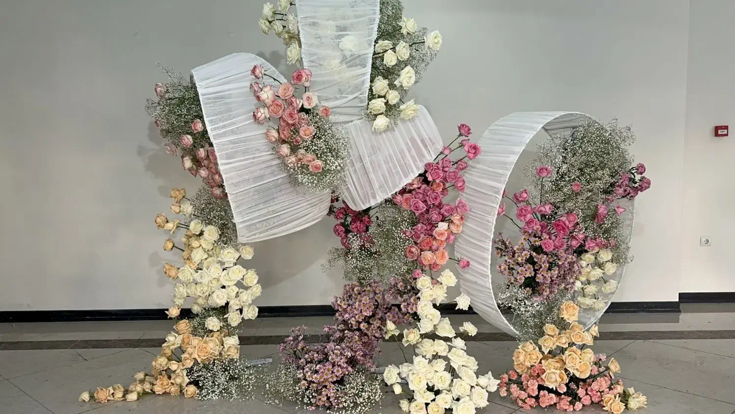 گل ارایی و بادکنک ارایی .میوه ارایی شب یلدا|خدمات پذیرایی، مراسم|کرج, گلشهر|دیوار