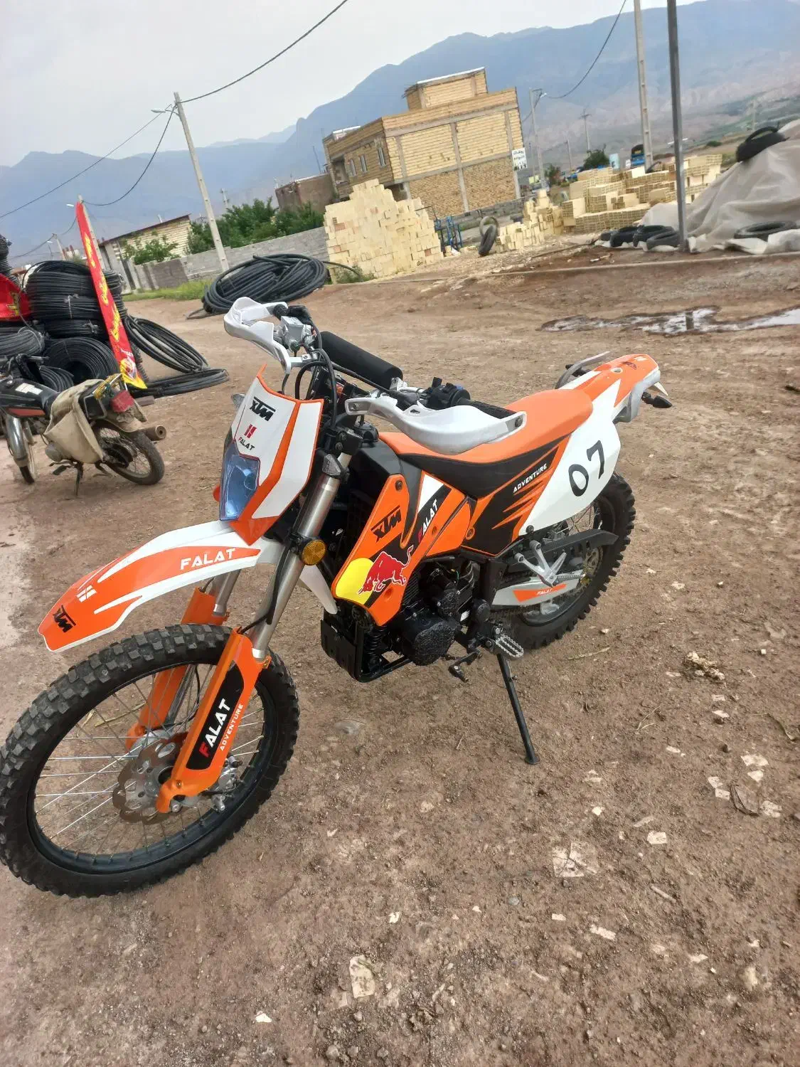 تریل فلات۲۵۰|موتورسیکلت|چورزق, |دیوار