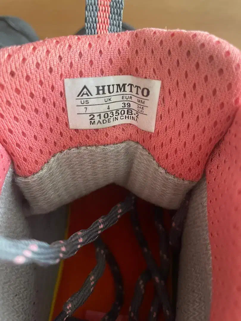 کفش کوهنوری هامتو سایز ۳۹|کیف، کفش، کمربند|مشهد, دانشجو|دیوار