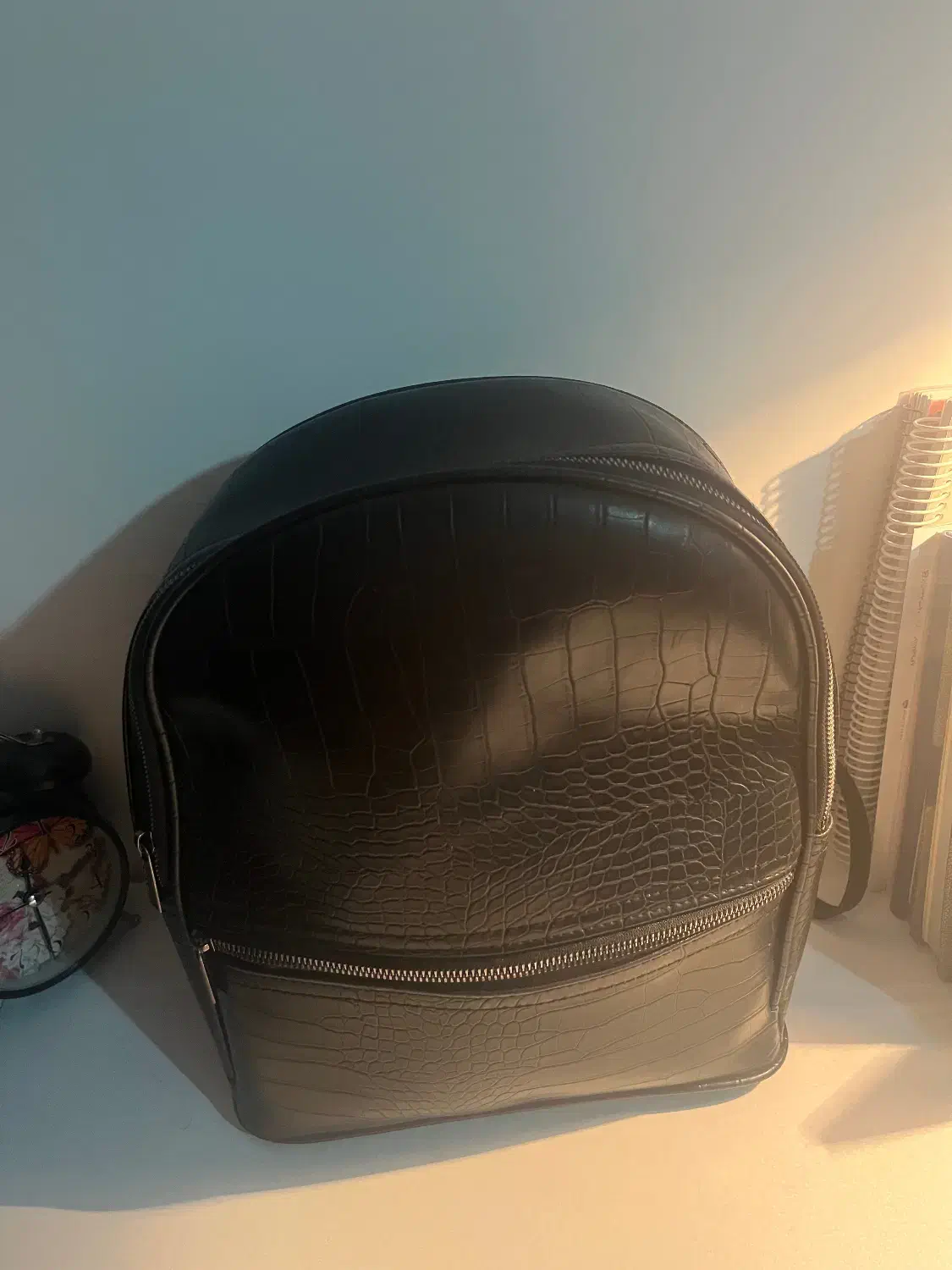 کوله چرم مصنوعی زنانه|کیف، کفش، کمربند|ساری, |دیوار