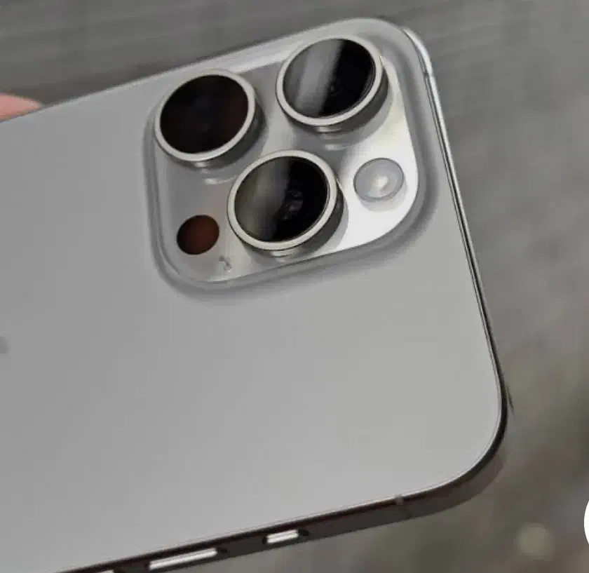 گوشی آیفون 15 پرو 256|موبایل|شیراز, شهرک گلستان شمالی|دیوار