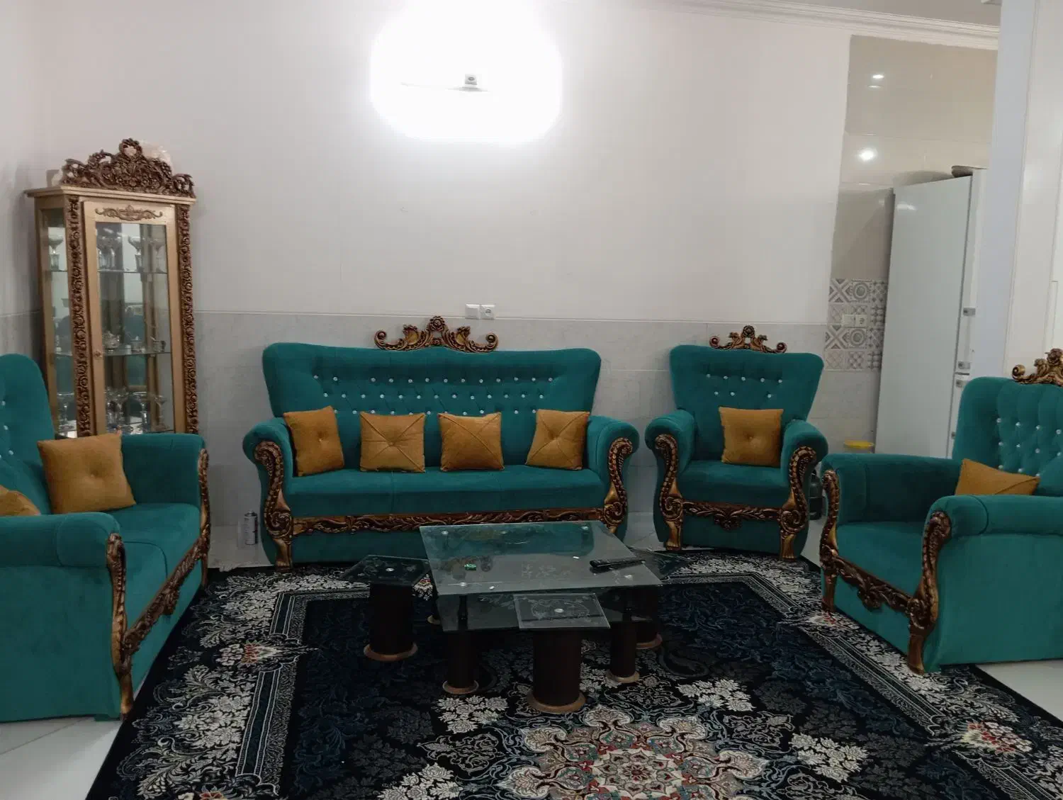 مبلمان و میز ناهارخوری|مبلمان خانگی و میز عسلی|شیراز, کرونی(خاتونک)|دیوار