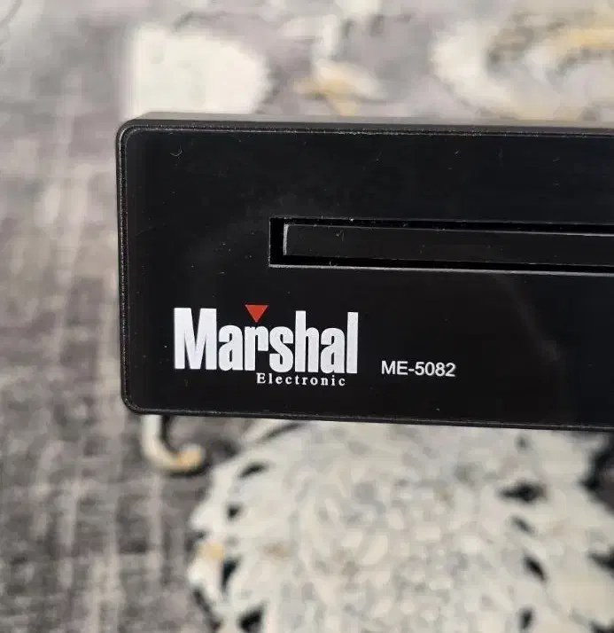 گیرنده دیجیتال و پخش کننده DVD مارشال|پخشکننده DVD و ویدیو|فولادشهر, B4|دیوار