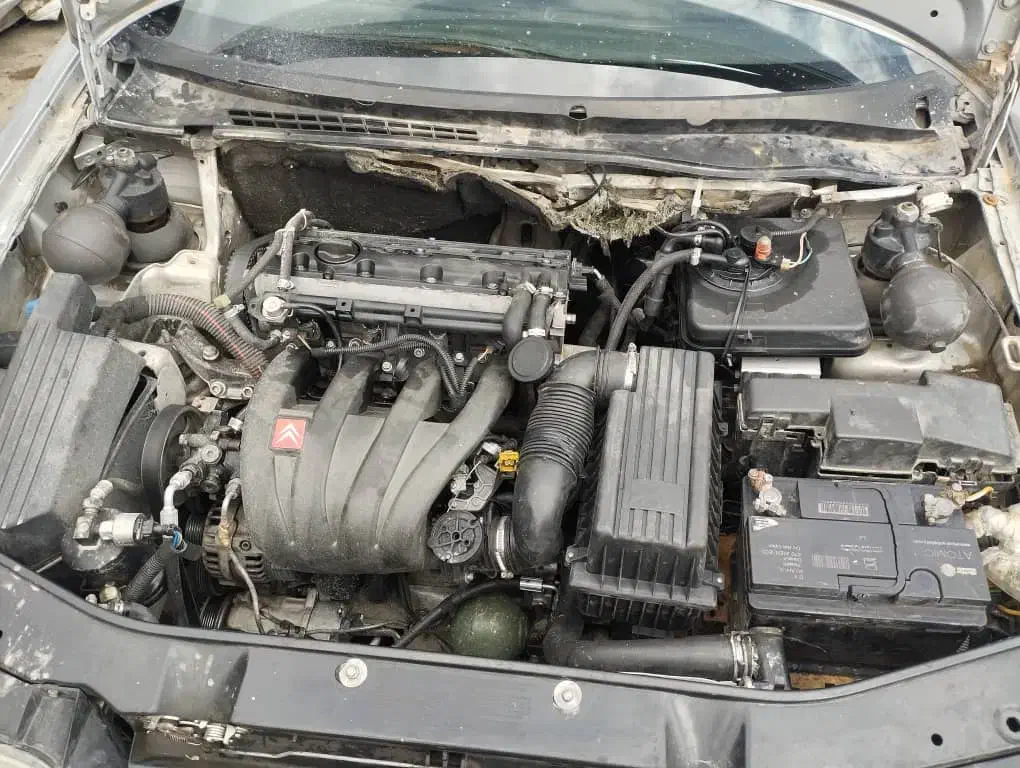 لوازم زانتیا استوک|قطعات یدکی و لوازم جانبی|شیراز, ده پیاله|دیوار