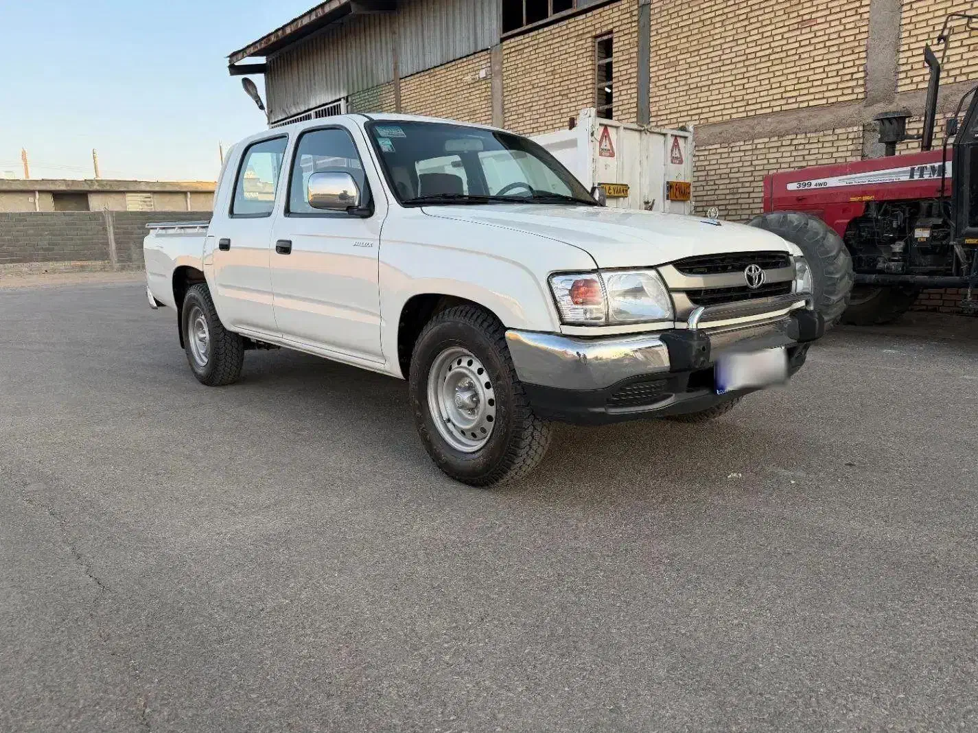 تویوتا هایلوکس پا کوتاه|خودرو سواری و وانت|شیراز, حومه شیراز|دیوار