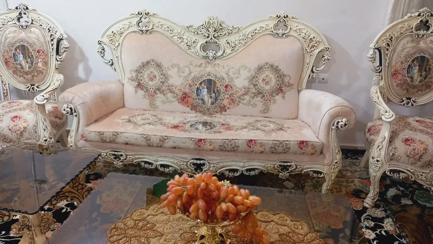 مبلمان وغذاخوری سلطنتی+(کاورژله ای)درحد اکبند|مبلمان خانگی و میز عسلی|بروجرد, |دیوار