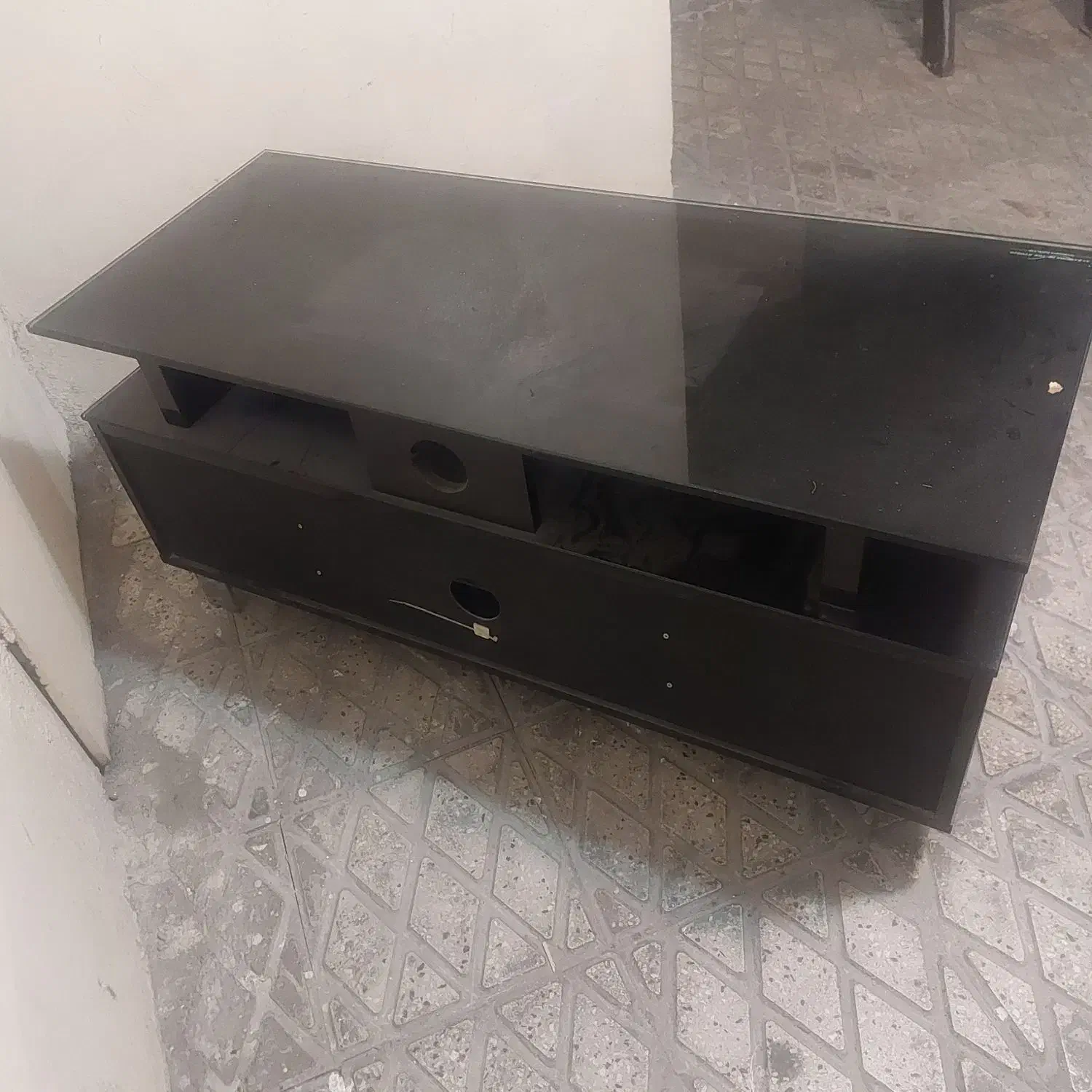 میز تلویزیون شیشه ای مشکی|میز تلویزیون|تهران, امیرآباد|دیوار