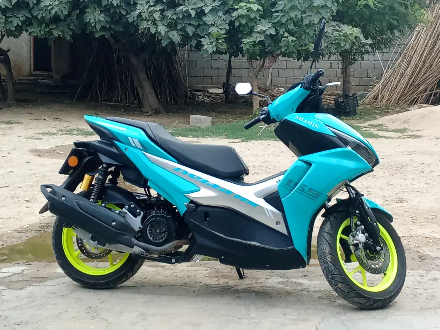 موتور کلیک آیروکس مدل 1402|موتورسیکلت|کلاله, |دیوار