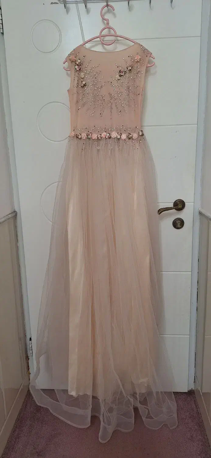 لباس مجلسی|لباس|میبد, |دیوار