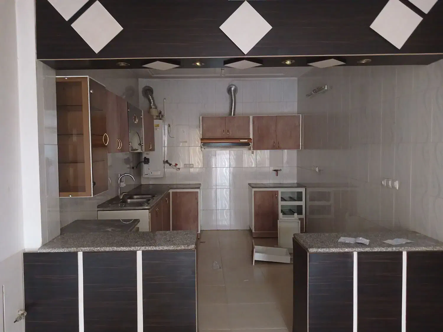 هم کف یک خواب (مجزا )در به حیاط ماشین رو|اجارهٔ خانه و ویلا|شهرضا, |دیوار