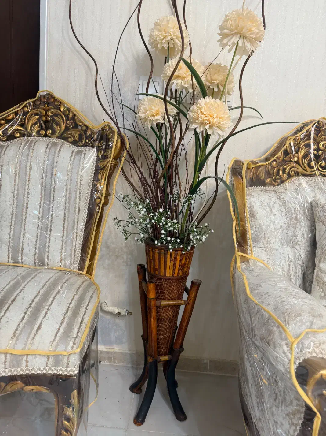 فرش|فرش|پردیس, فاز ۲|دیوار