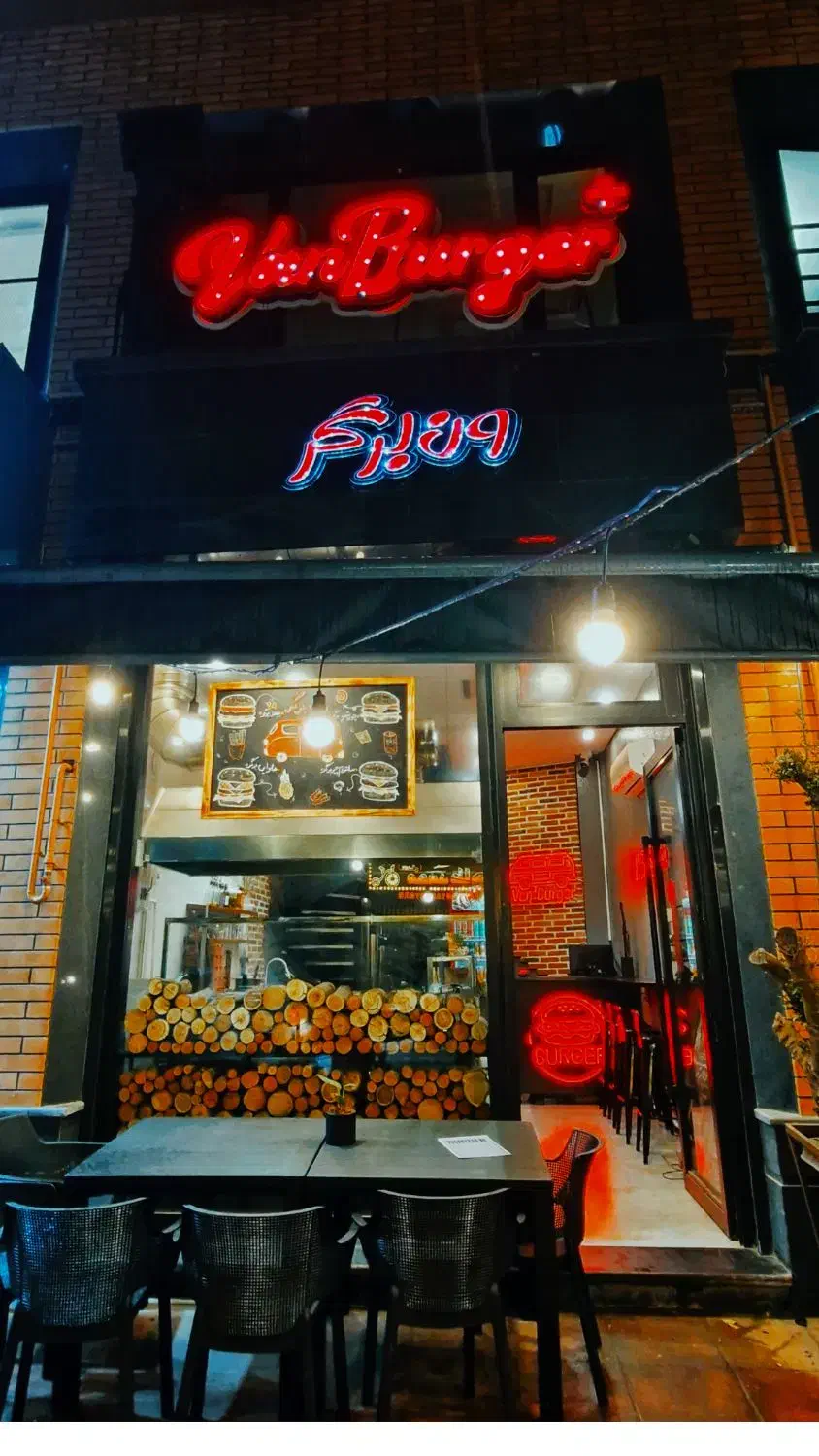 کمکی در بخش صندوق و کمک در امور فستفود(خانوم)|استخدام خدمات فروشگاه و رستوران|رشت, دیلمان|دیوار