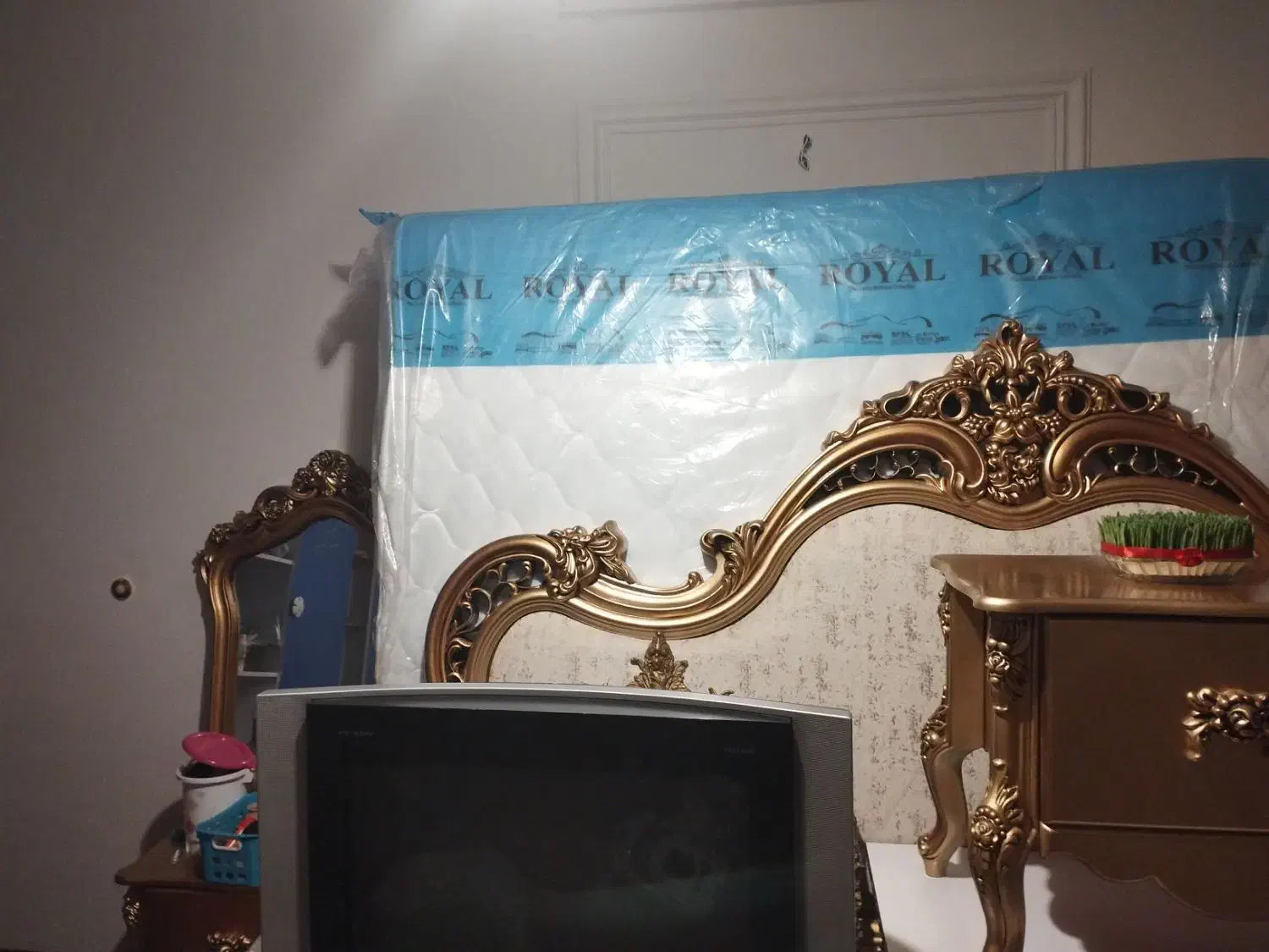 در دسته وسایل خانگی|تخت و سرویس خواب|سلمان‌شهر, |دیوار