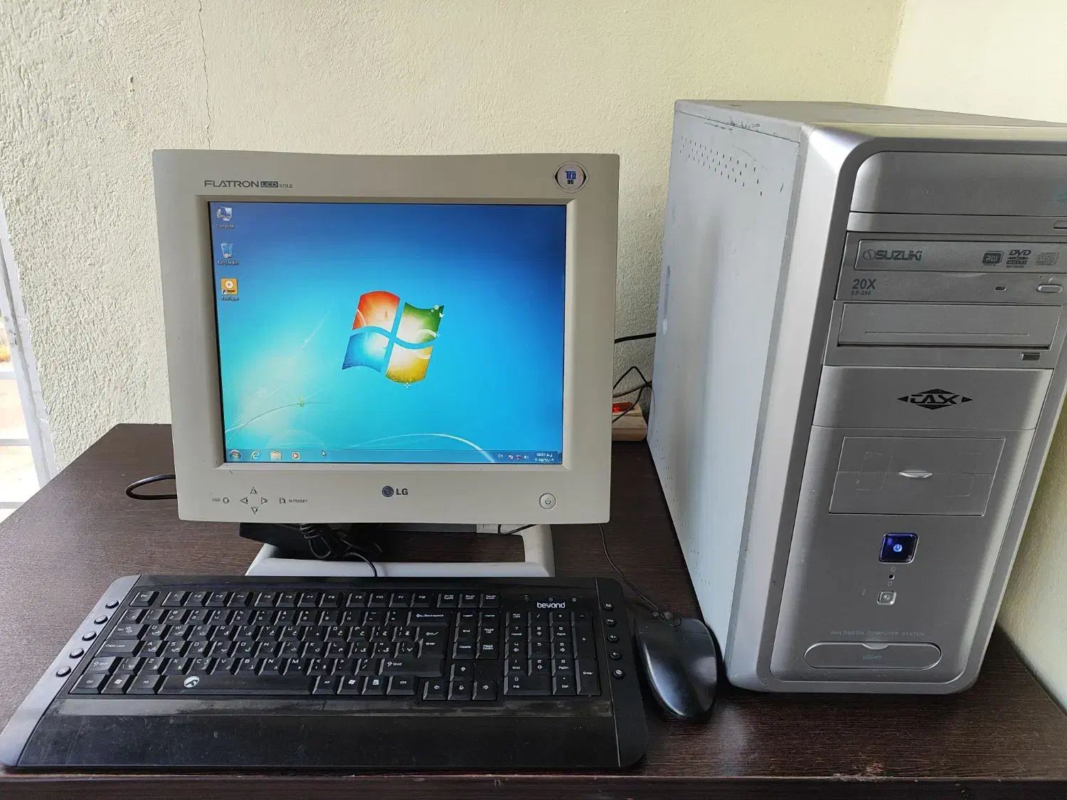 کامپیوتر ۲هسته رم ۳ ddr2 هارد ۱۶۰ گرافیک ۵۱۲|رایانه رومیزی|نوشهر, |دیوار