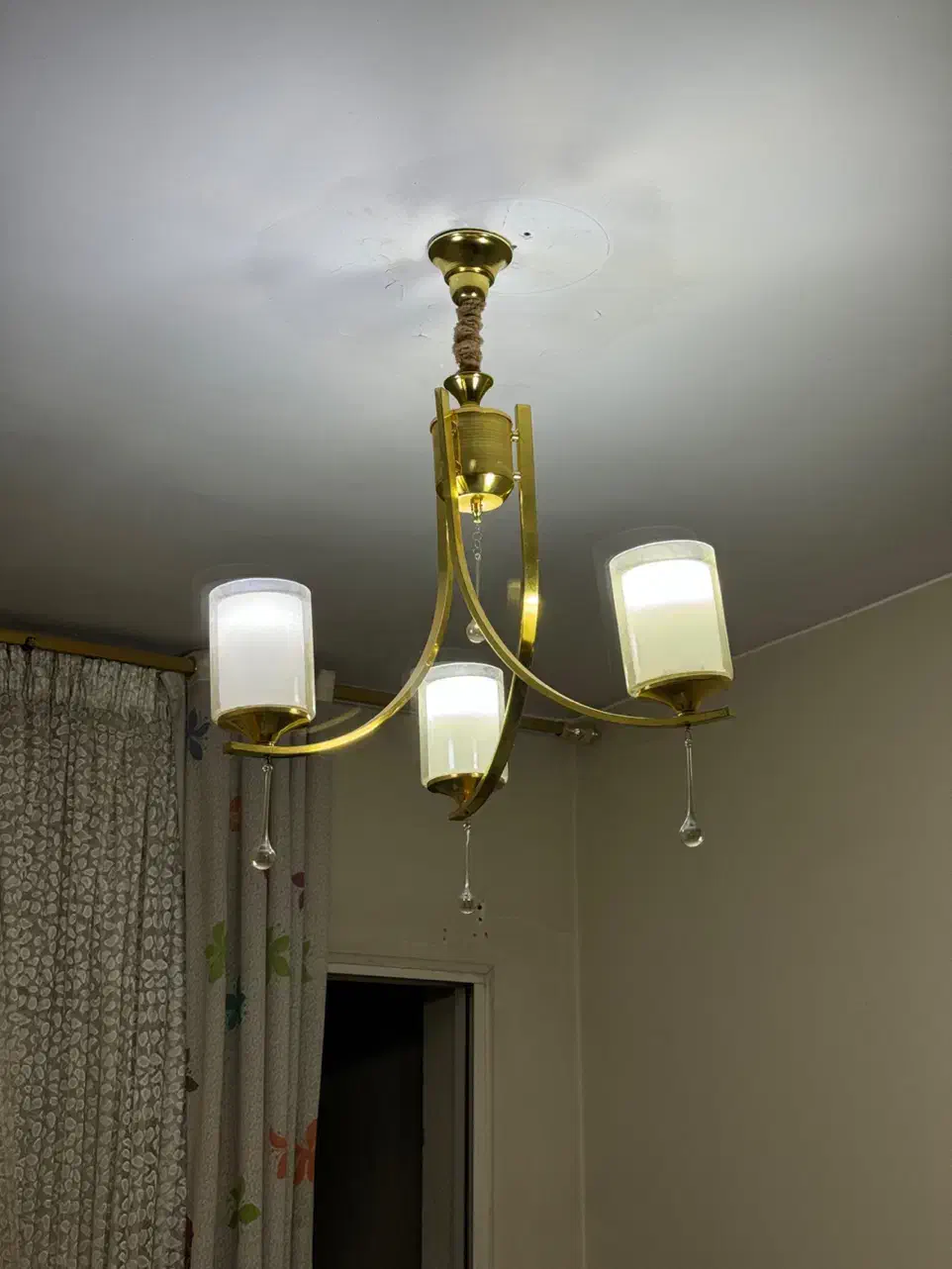 ۲ عدد لوستر|لوستر و چراغ آویز|سمنان, |دیوار