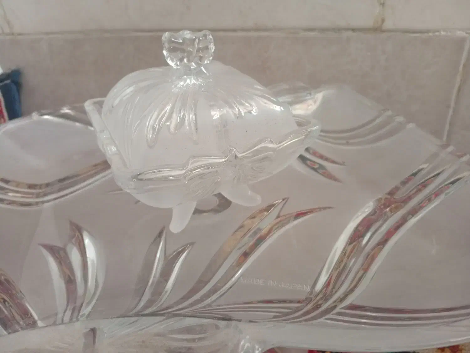 ظروف کریستال طرح پاپیون اصل ژاپن|ظروف سرو و پذیرایی|قم, نخودی|دیوار