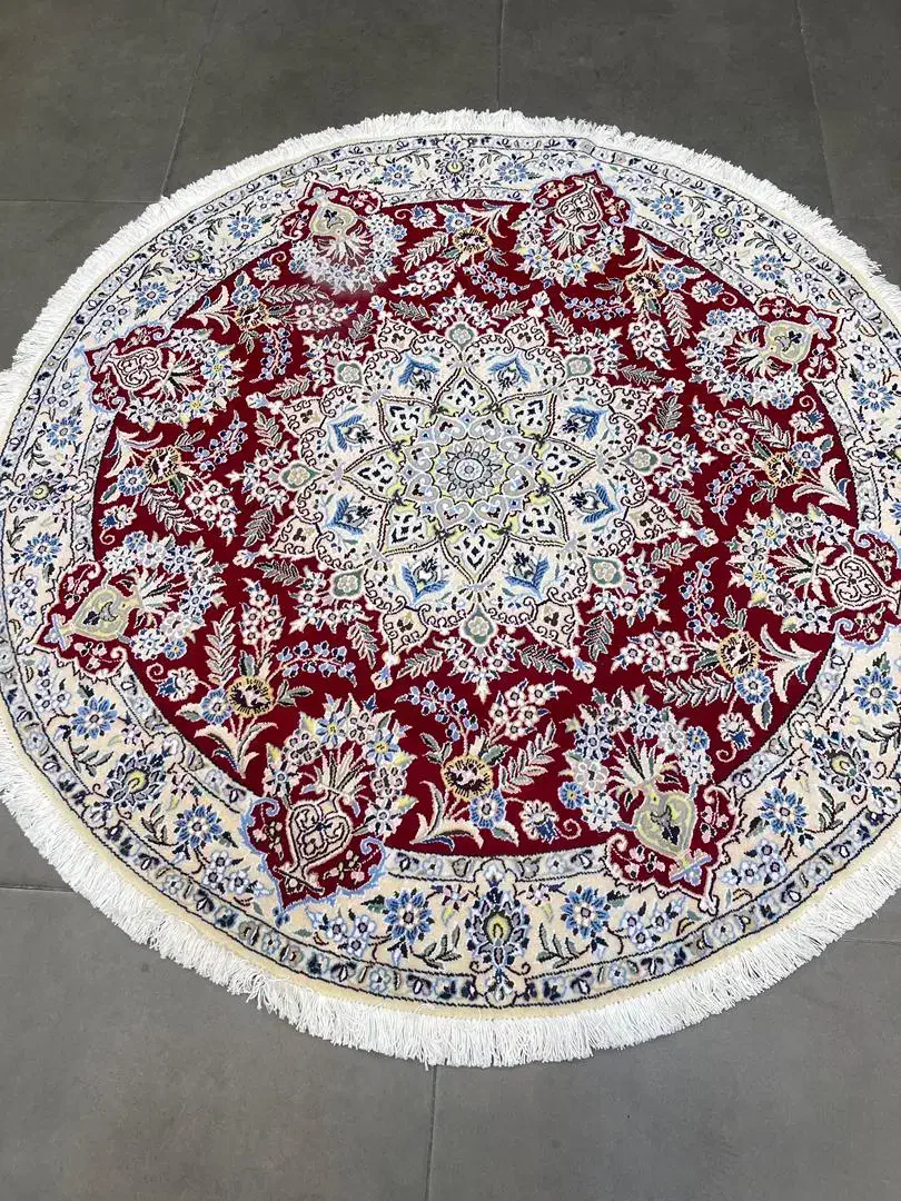 فرش دستباف ( بساک )دایره ۱/۵ در ۱/۵ نایین اصفهان|فرش|مشکین‌دشت, |دیوار
