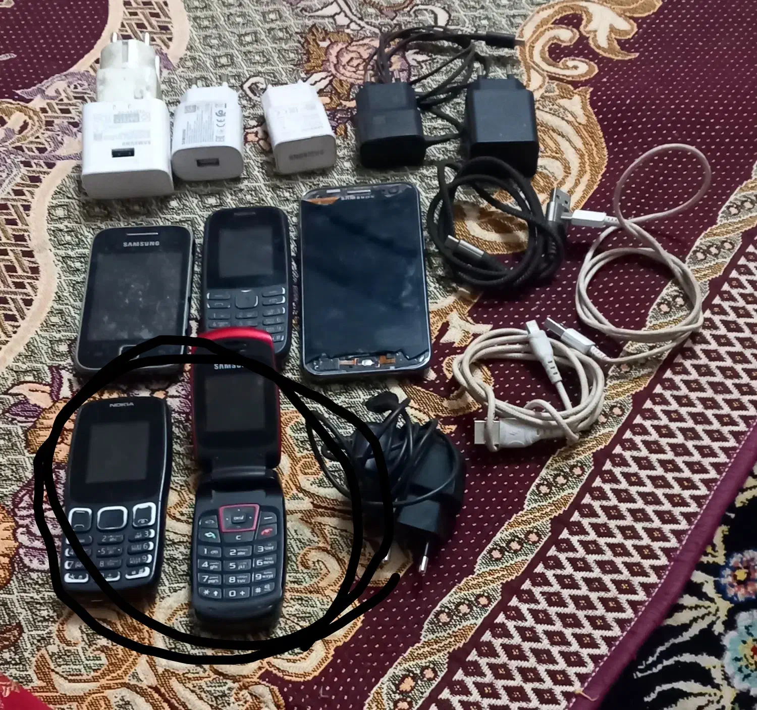 گوشی ها  ۲ تاش سالمه فقط باطری نداره|موبایل|مشهد, موعود|دیوار