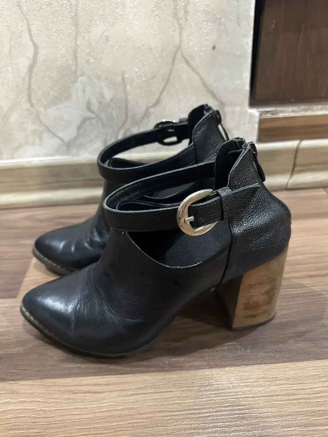 کفش چرم سالم|کیف، کفش، کمربند|اردبیل, |دیوار