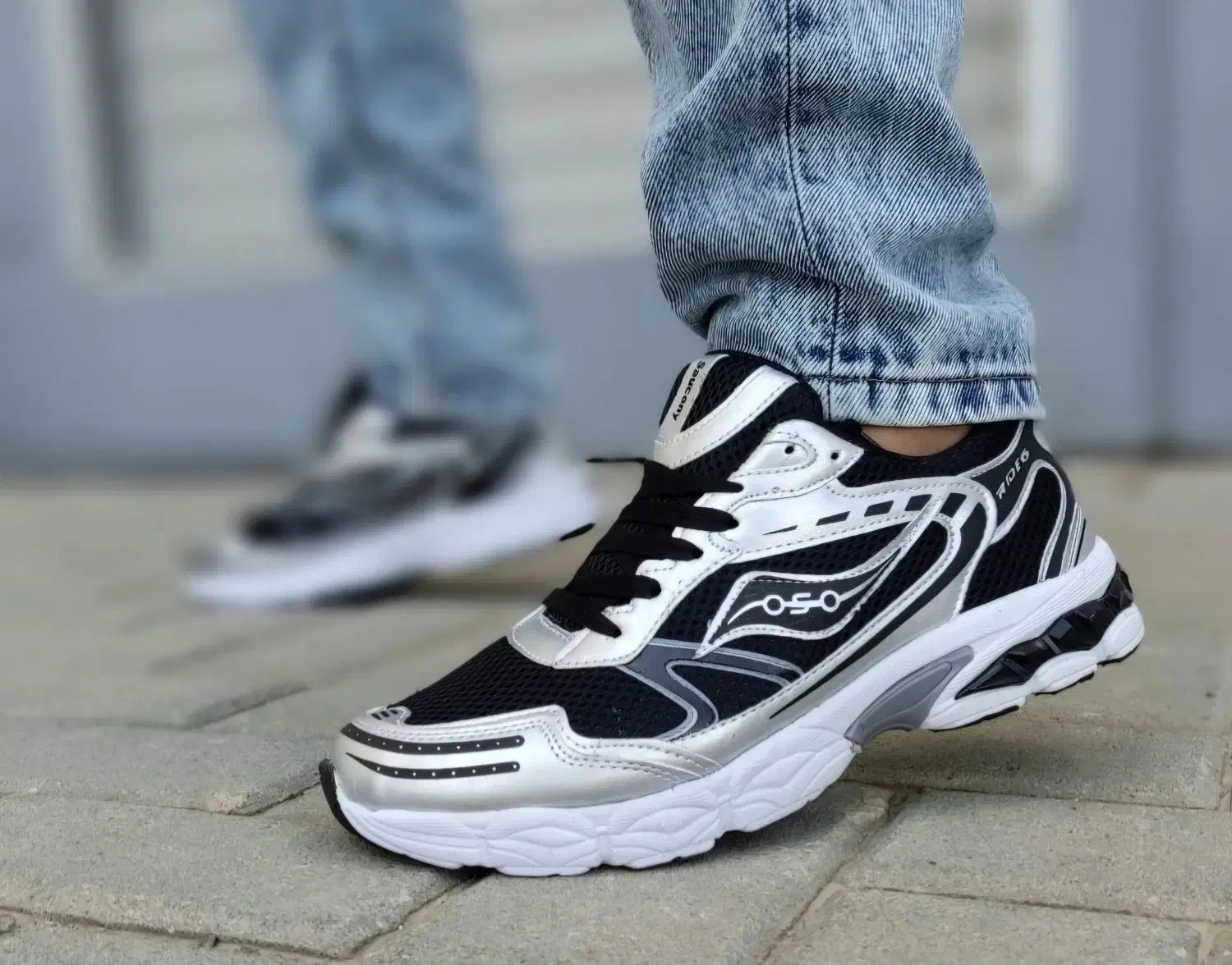 کافه کتونی مو س ی و 4|کیف، کفش، کمربند|اراک, |دیوار