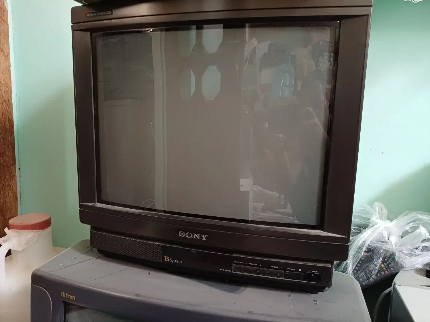 تلویزیون رنگی سونی ژاپنی اصل|تلویزیون و پروژکتور|بادرود, |دیوار