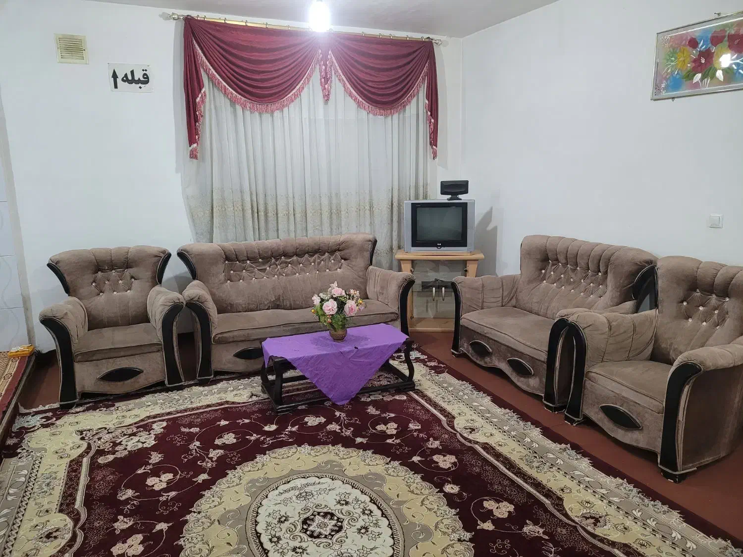 سوئیت آپارتمان ویلایی باپارکینگ وکولردار|اجارهٔ کوتاه‌مدت آپارتمان و سوئیت|همدان, |دیوار