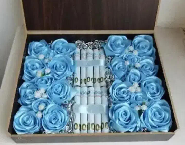 باکس و دسته گل شیک|گل مصنوعی|زاهدان, |دیوار