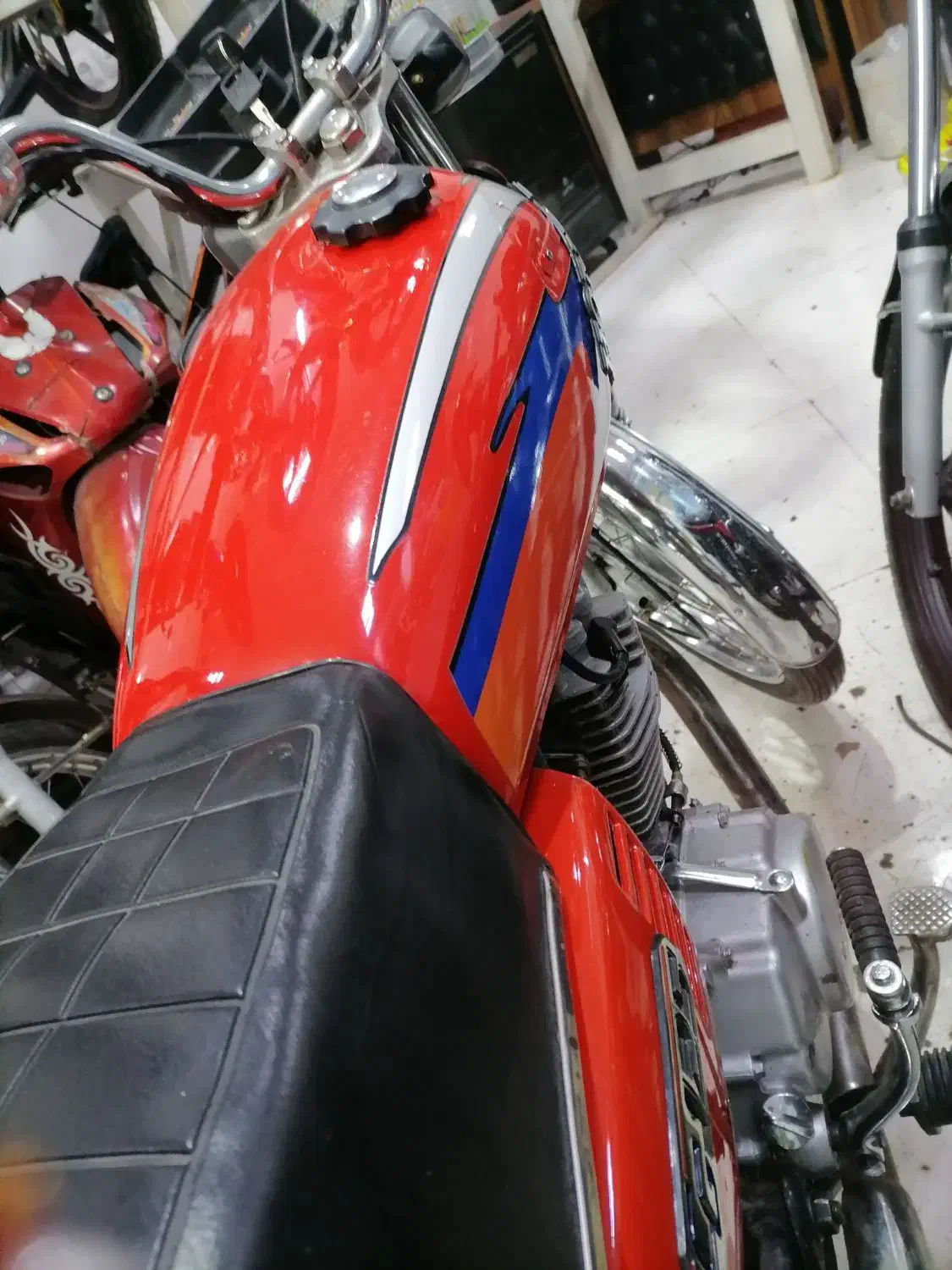 تیزتک|موتورسیکلت|مشهد, رده|دیوار