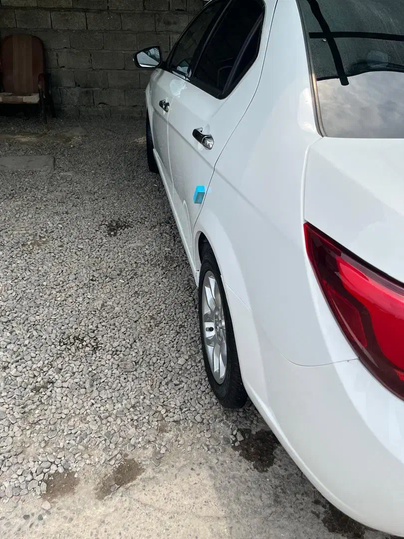 دنا پلاس توربو اتومات آپشنال((1403))|خودرو سواری و وانت|لاهیجان, شیشه گران|دیوار