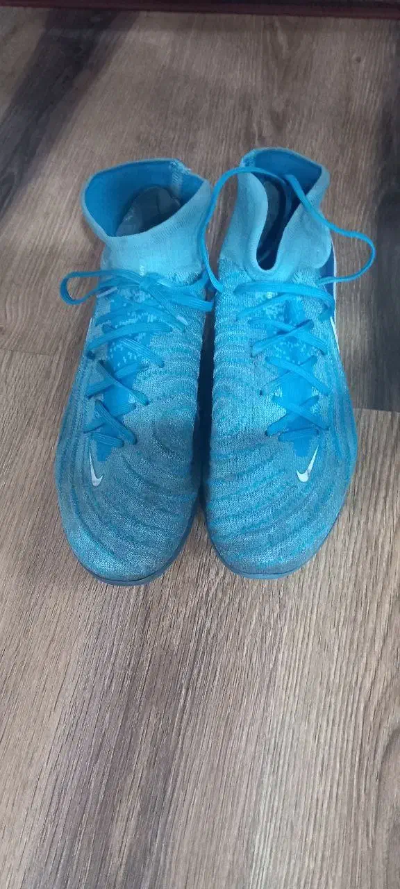 کفش فوتبالی چمن|کیف، کفش، کمربند|کرمان, |دیوار