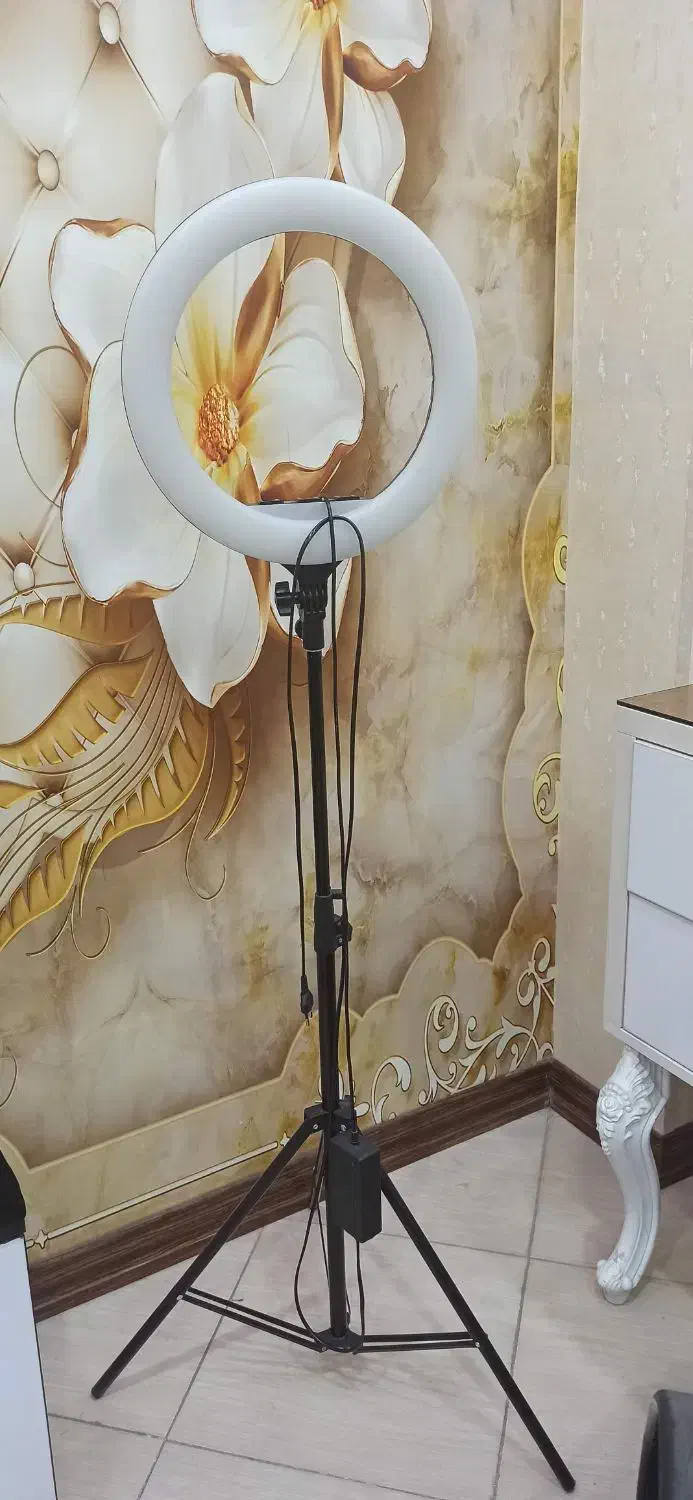 رینگ لایت|دوربین عکاسی و فیلم‌برداری|ملایر, |دیوار