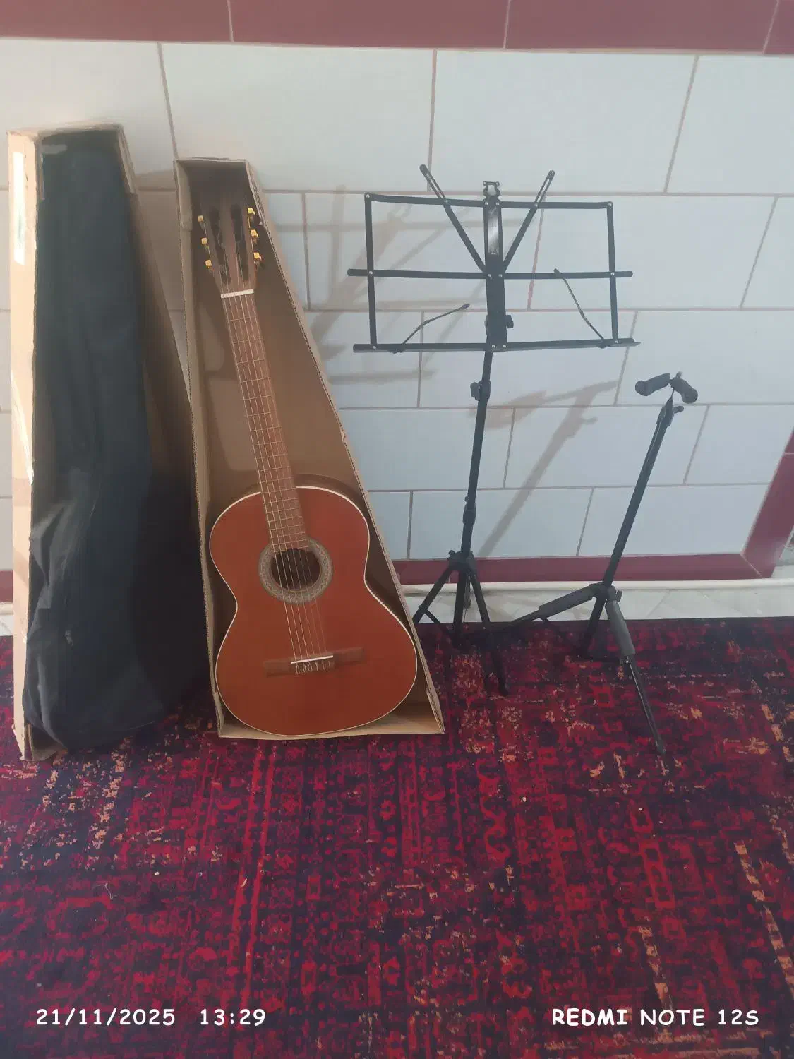 گیتار ،پایه گیتار ،پایه نت خوانی،کیف گیتار|گیتار، بیس، امپلیفایر|کرمان, |دیوار