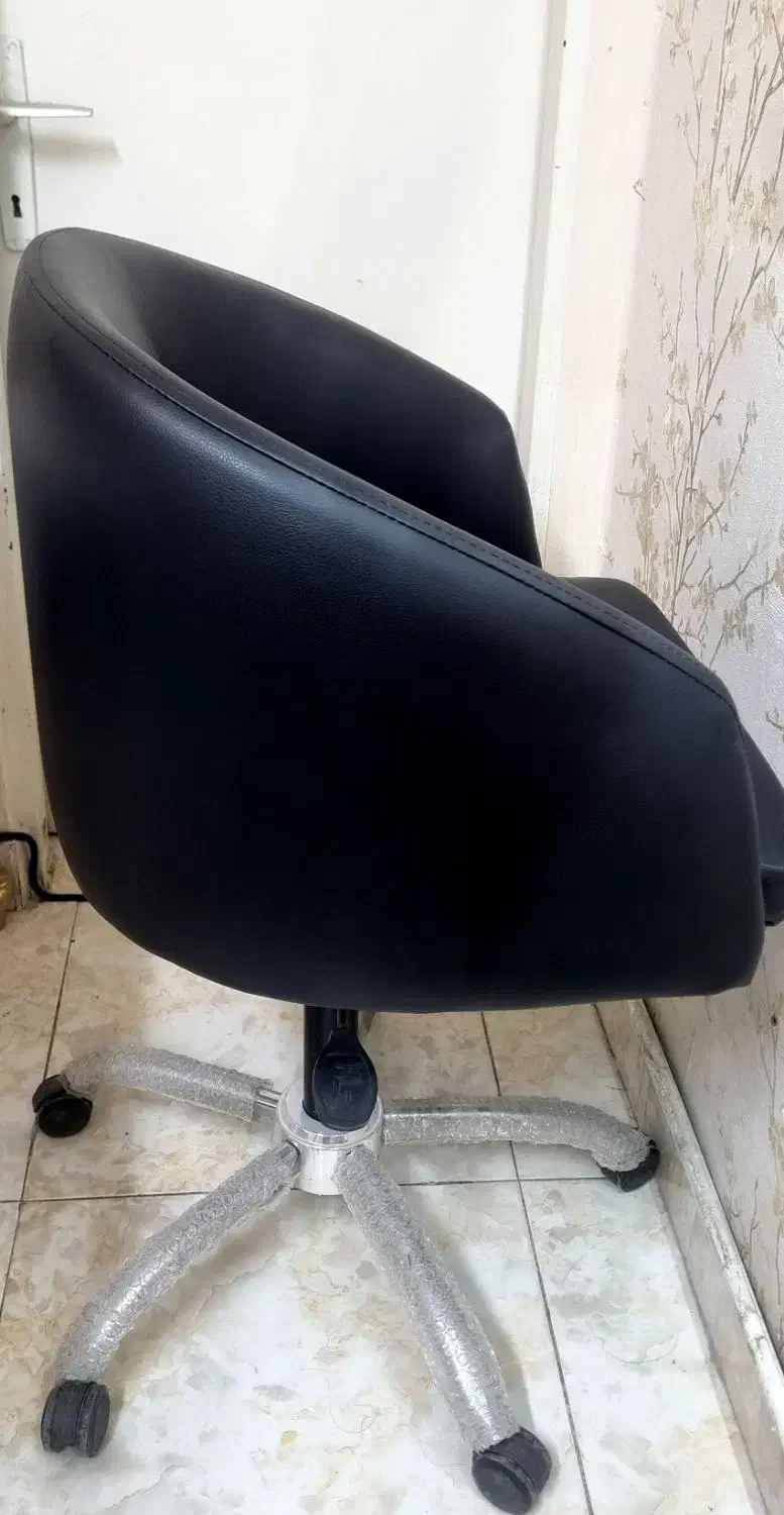 صندلی چرم نو ۲ عدد|صندلی و نیمکت|تبریز, |دیوار