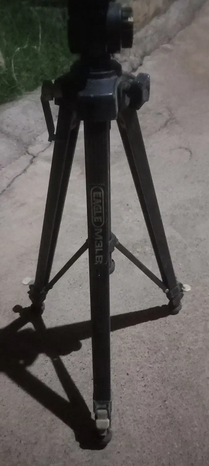 پایه دوربین نقشه برداری  قدیمی|مصالح و تجهیزات ساختمان|مسجد سلیمان, |دیوار