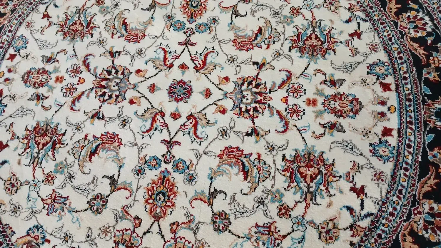 قالی گرد|فرش|مشهد, کوی سیدی|دیوار