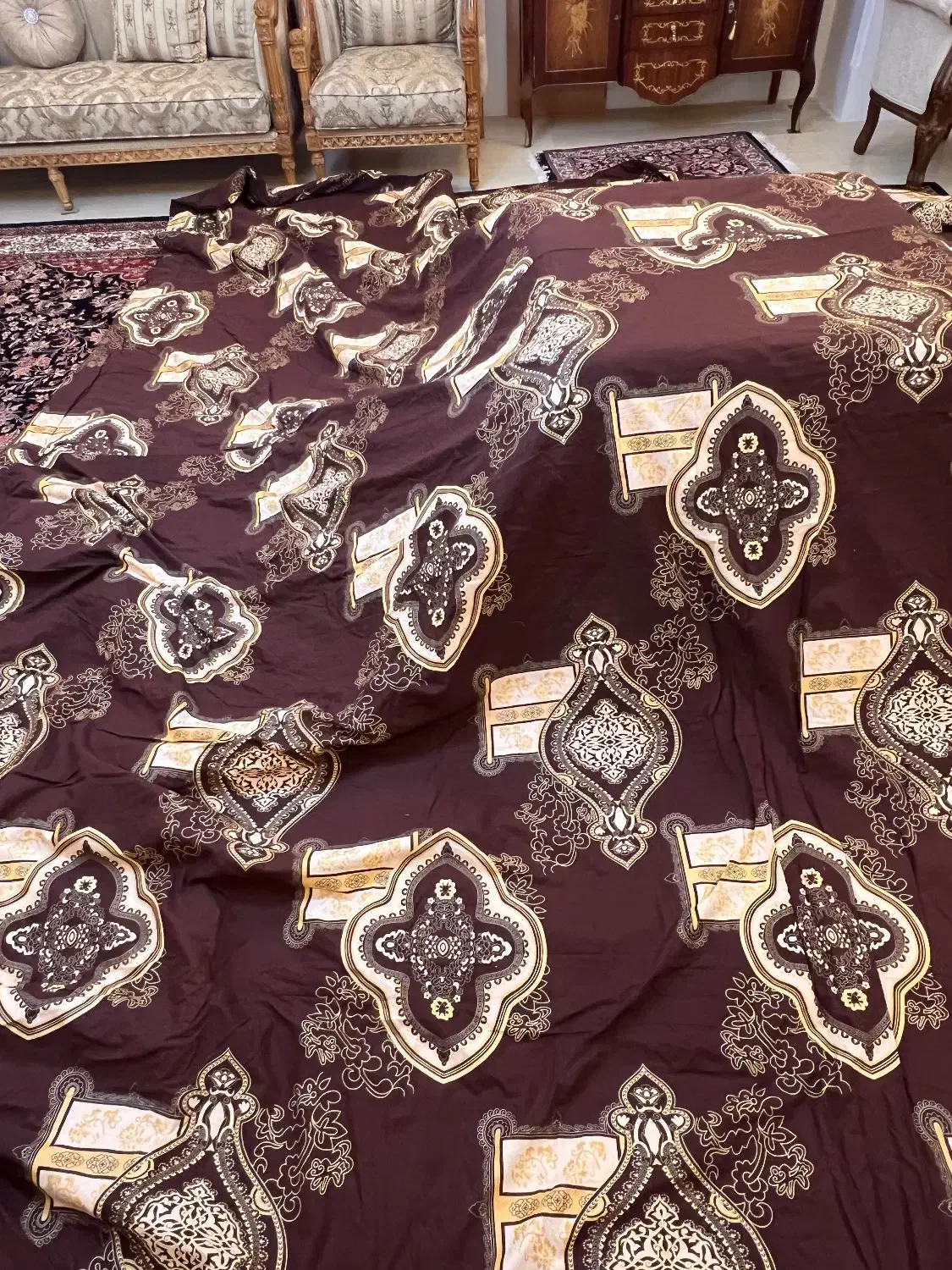 کرسی چوبی|بخاری، هیتر، شومینه|میانه, |دیوار