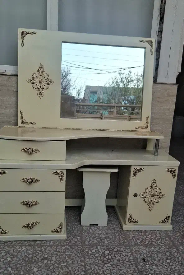 میزآرایش|جاکفشی، کمد، دراور|قم, شهرک امام حسین|دیوار