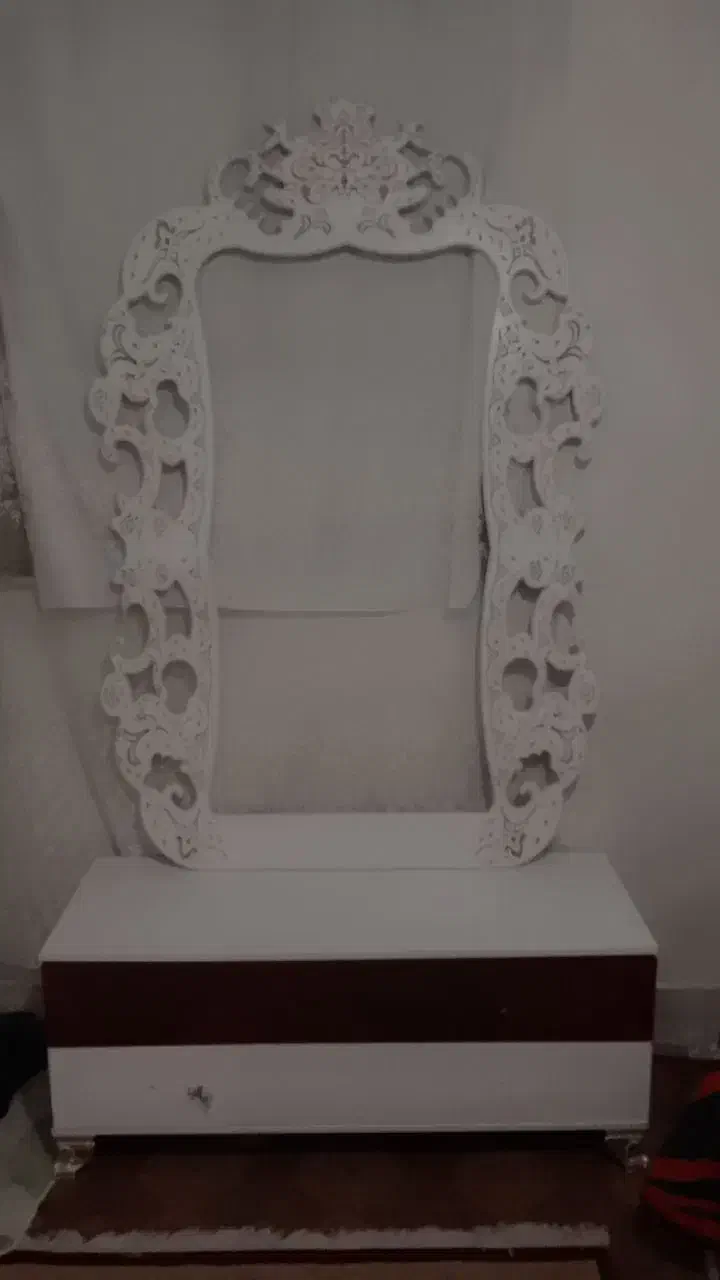 شلف آینه و کنسول دو طبقه ست قیمت مناسب|بوفه، ویترین، کنسول|فردیس, شهرک شهید حسینی|دیوار