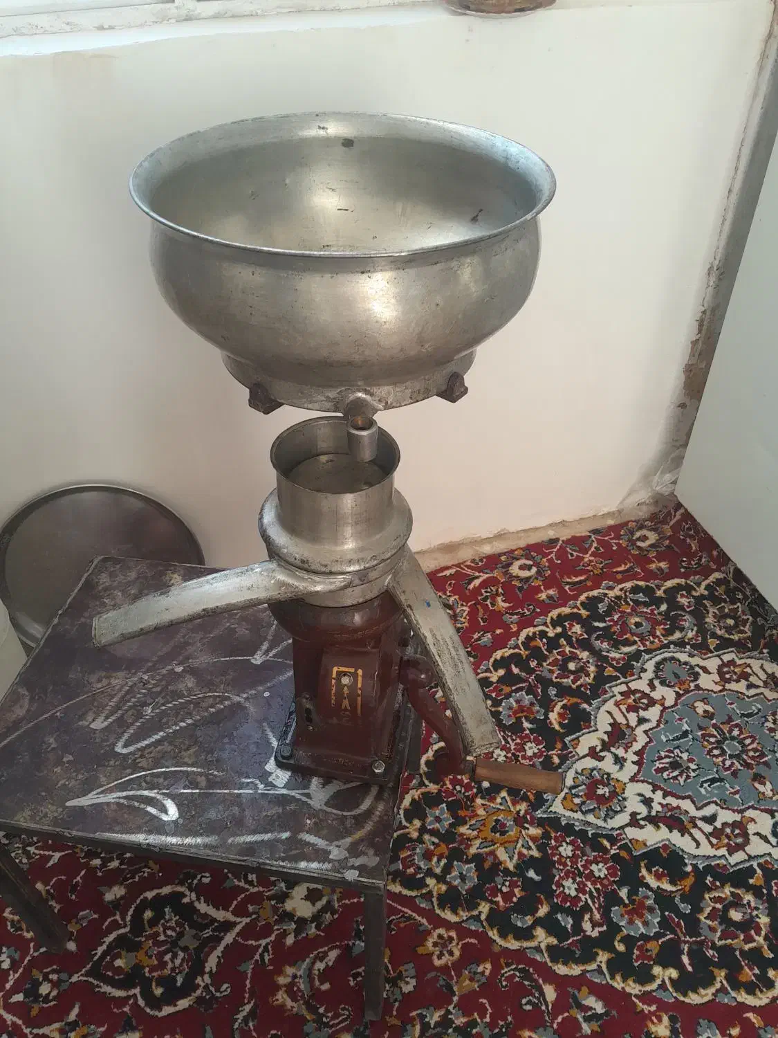 چرخ شیر|ظروف پختوپز|اسفراین, |دیوار