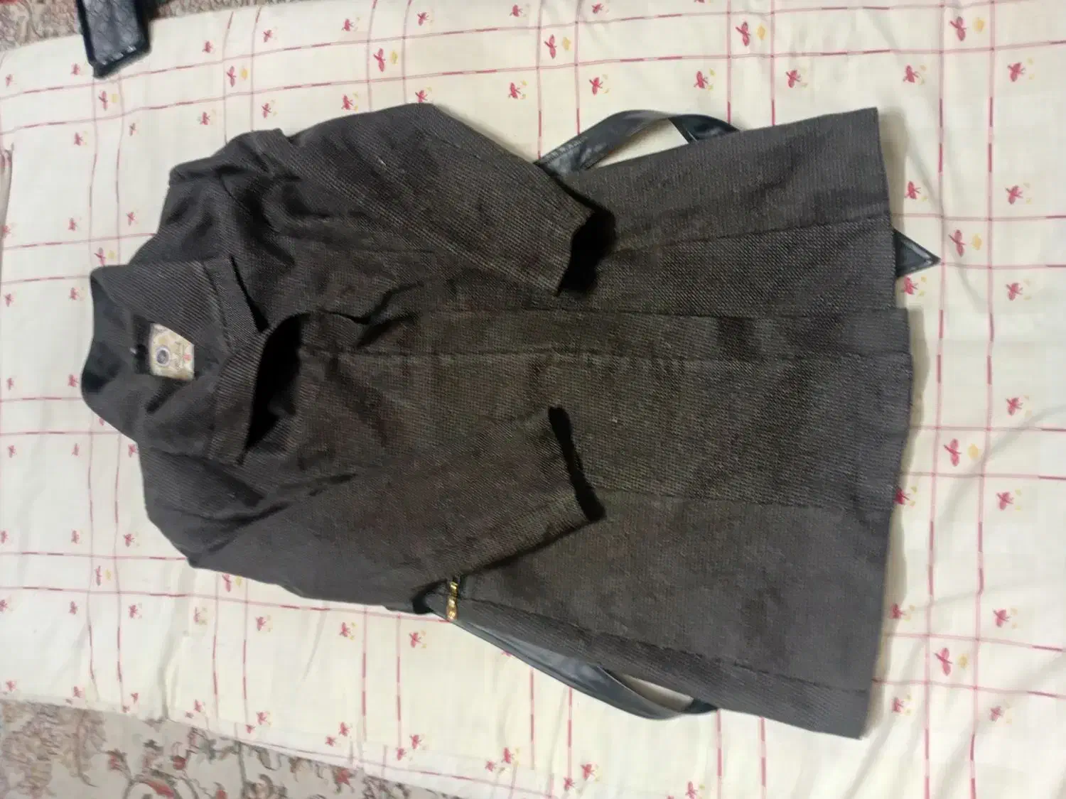 یه پالتوزنانه سایز۴۴ویه کاپشن دخترانه سایز۴۰|لباس|معصومیه, |دیوار