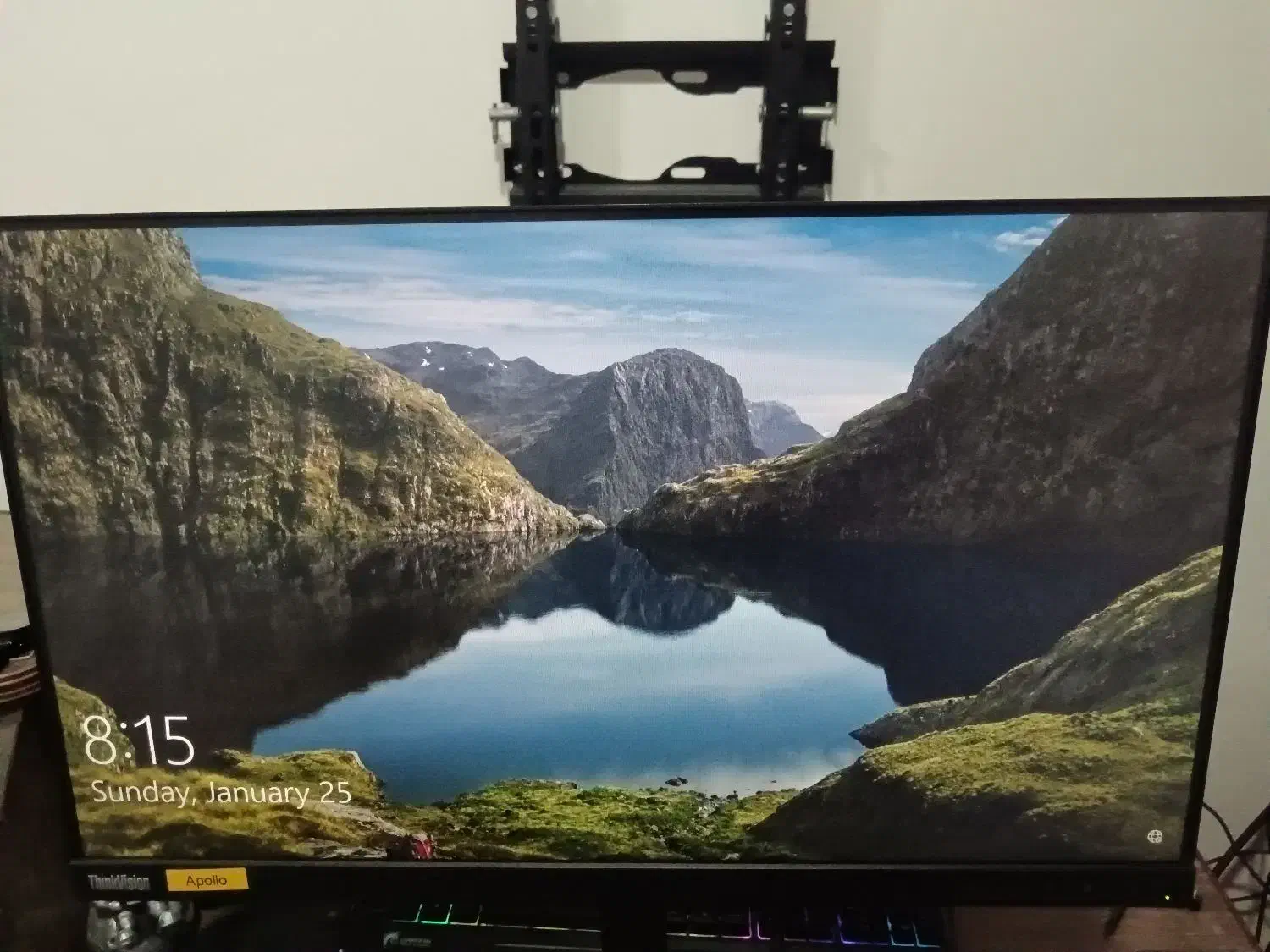 مانیتور حرفه ای Lenovo 24|قطعات و لوازم جانبی رایانه|بوشهر, |دیوار