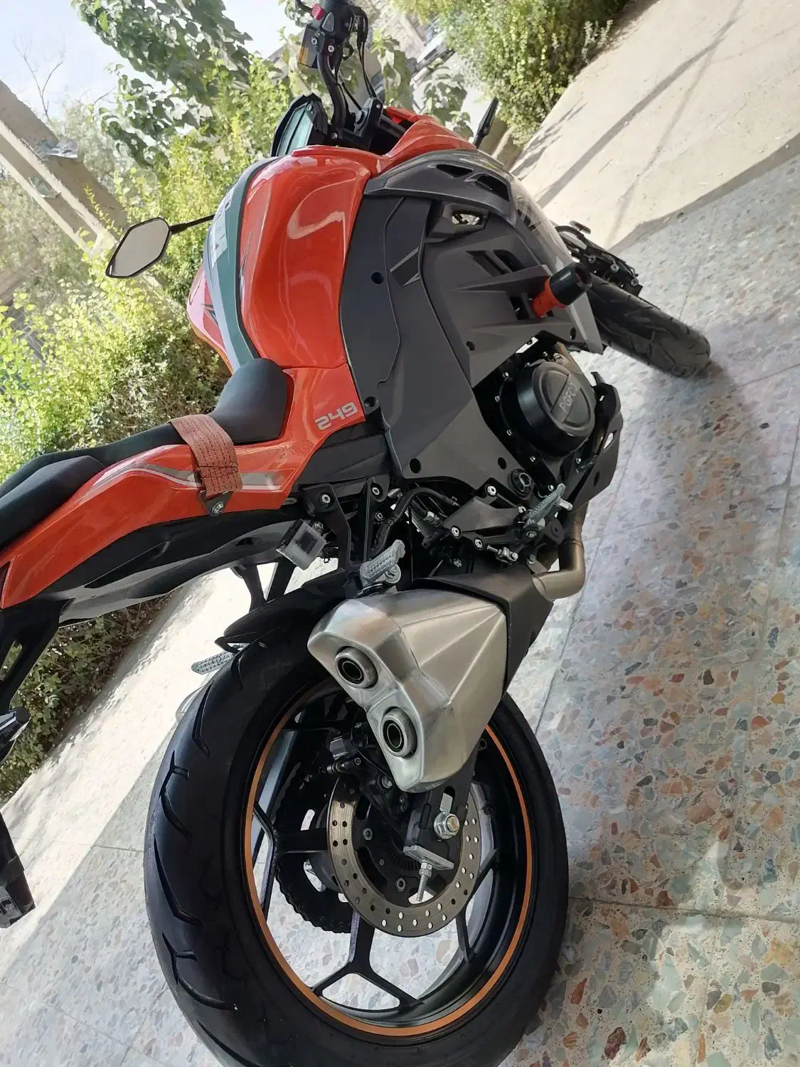 موتور طرح z1000پبشروپلاس|موتورسیکلت|نجف‌آباد, منتظری جنوبی|دیوار