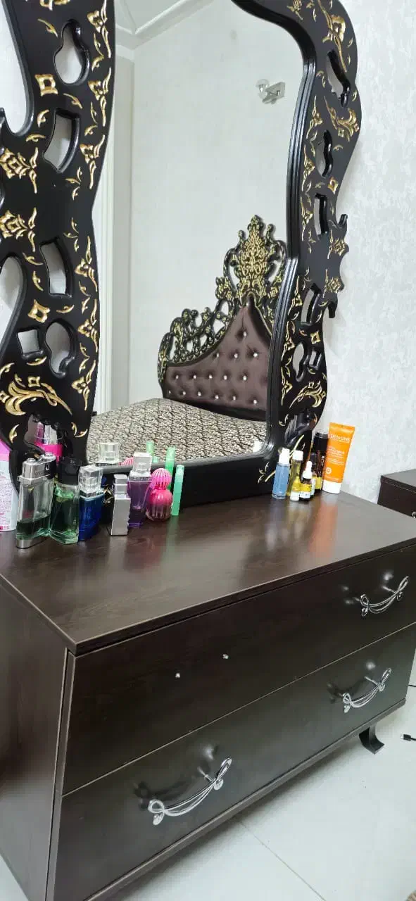 تخت و سرویس خواب دو نفره تشک میزآرایش پاتختی|تخت و سرویس خواب|شاهین‌شهر, دهخدا|دیوار