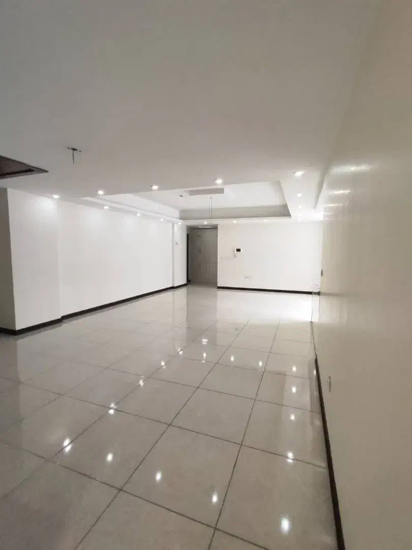 اجاره واحد۱۳۰متری۳خواب خوشنقشه نورگیر کوهک