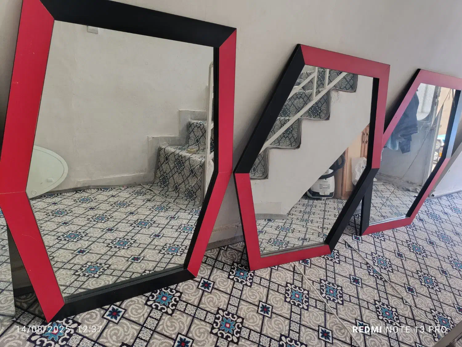 آینه و میز|آینه|کرمانشاه, |دیوار